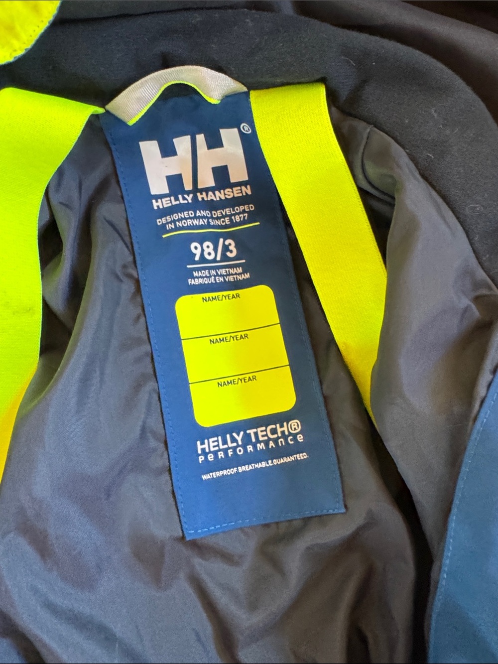 Helly Hansen suit - Picture 4 of 5